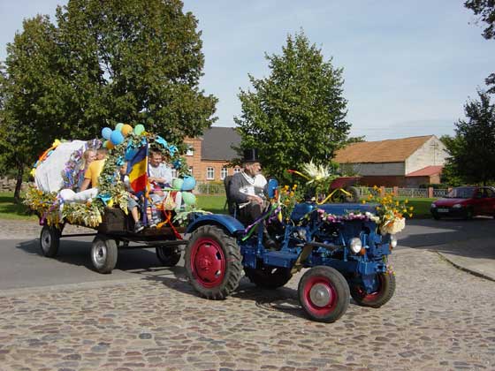 Picture of Erntefest procession 2004