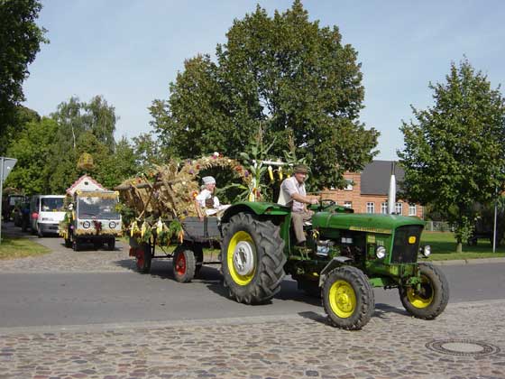 Picture of Erntefest procession 2004