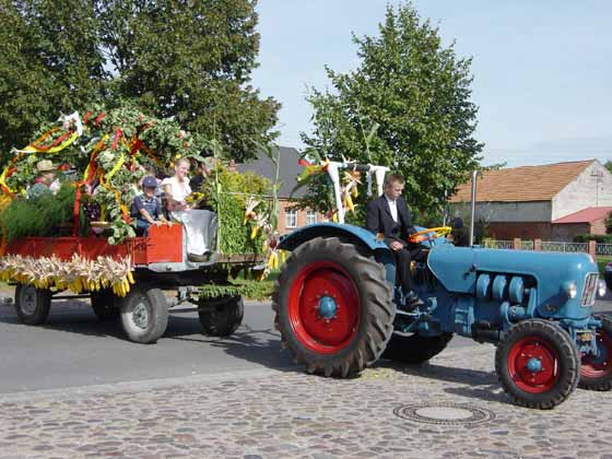 Picture of Erntefest procession 2004