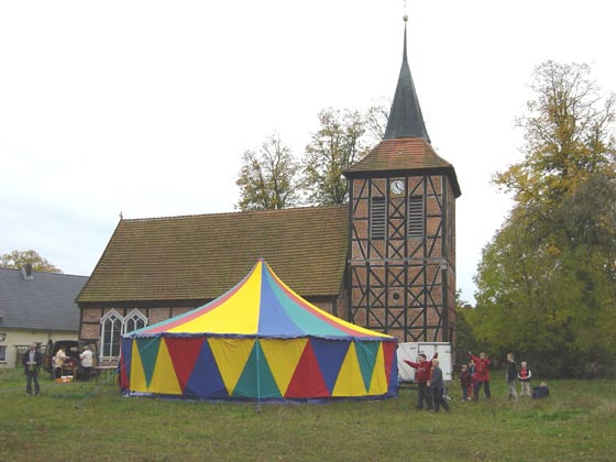 Picture of Circus tent in front of the Brunow Church - October 2004
