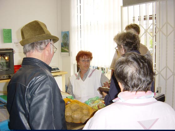 Picture customers checking out opening of the Brunower Bauernmarkt - Spring 2005