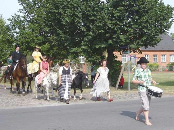 Picture of 2005 Erntefest Procession