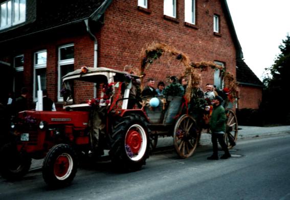 Picture preparations for Harvest Festival Parade