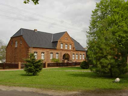 Picture of house at Ringstrasse 2 (Spring 2003)