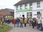 Picture of people at the opening of the Brunower Bauernmarkt - Spring 2005