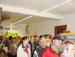 Picture of line of customers at the opening of the Brunower Bauernmarkt - Spring 2005